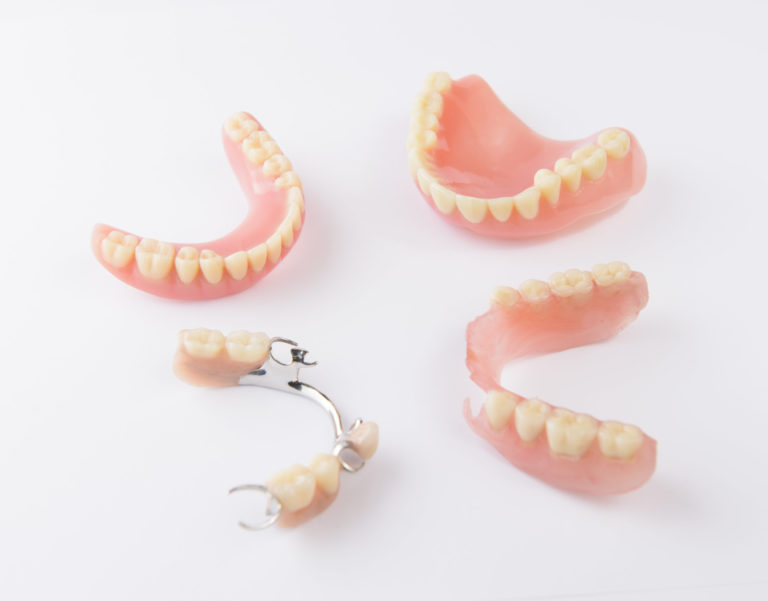 zubnye-protezy